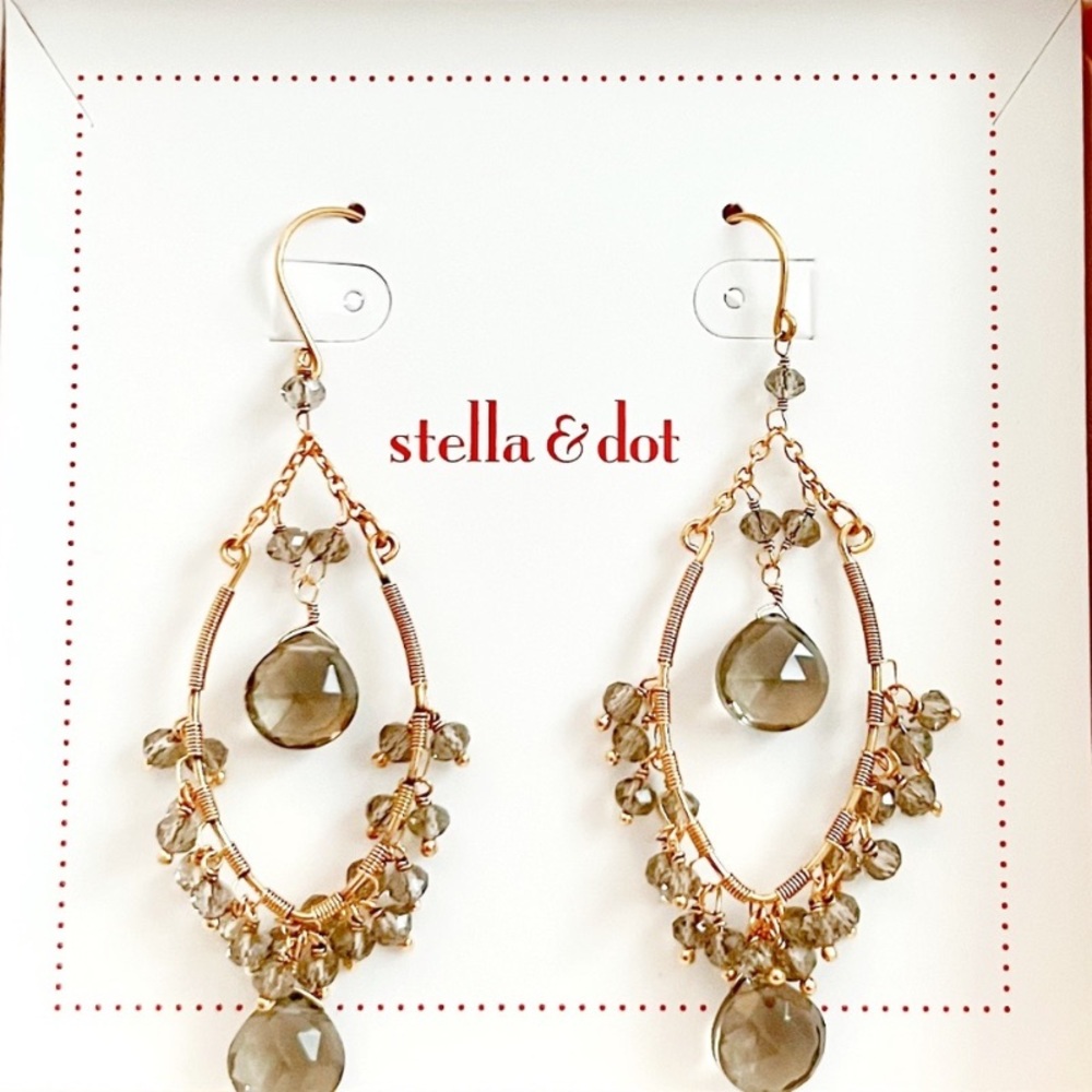 :: Stella & Dot | Rare! Champagne Topaz Elegance Chandelier Earrings - Picture 4 of 5